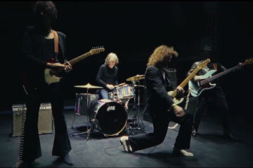 The Hook French Kiss